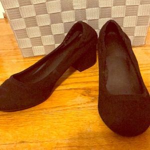 Velvet black heels